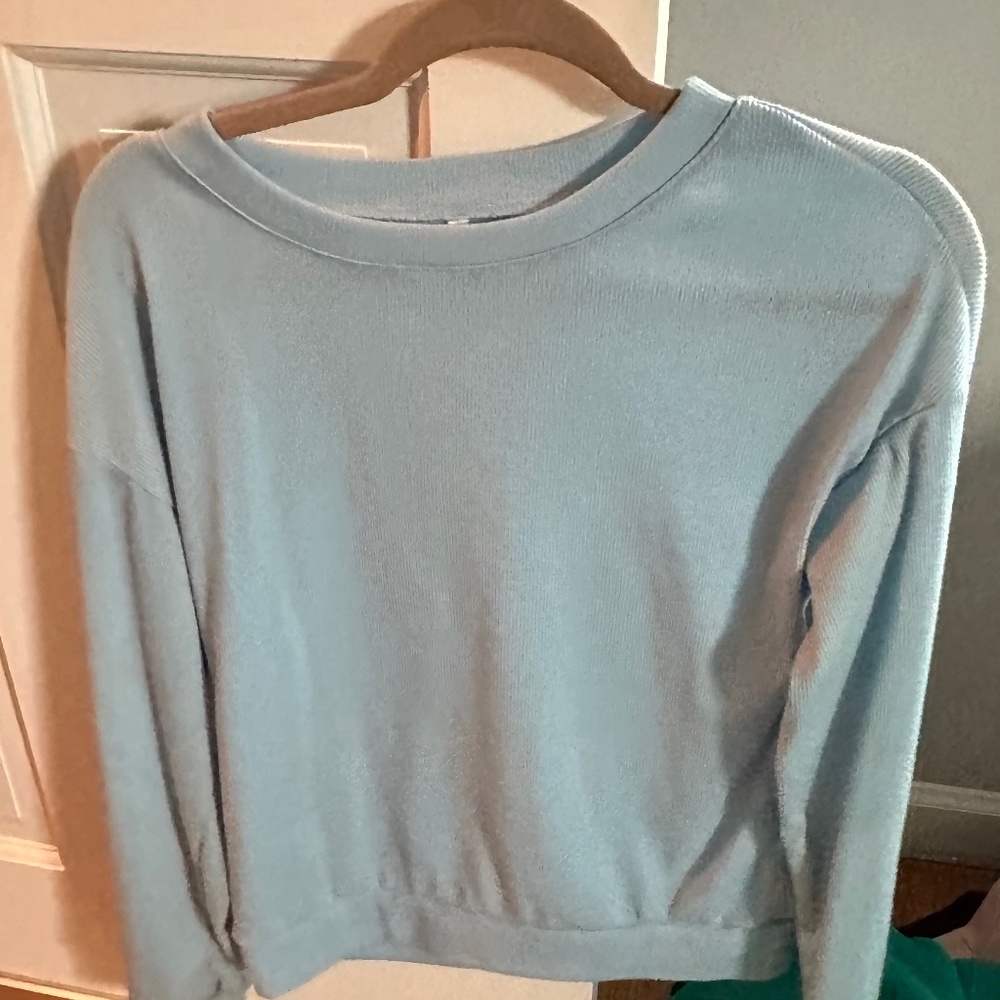 Light blue crewneck